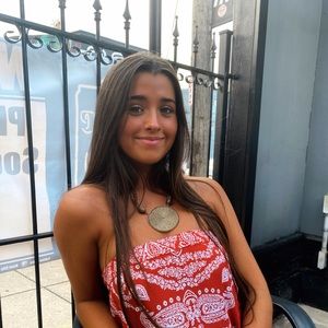 Meet your Posher, Abby